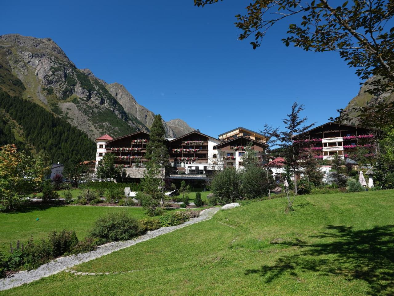 Verwoehnhotel Wildspitze Sankt Leonhard im Pitztal Ngoại thất bức ảnh